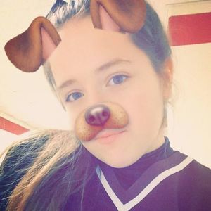 Meet your Posher, Hallie